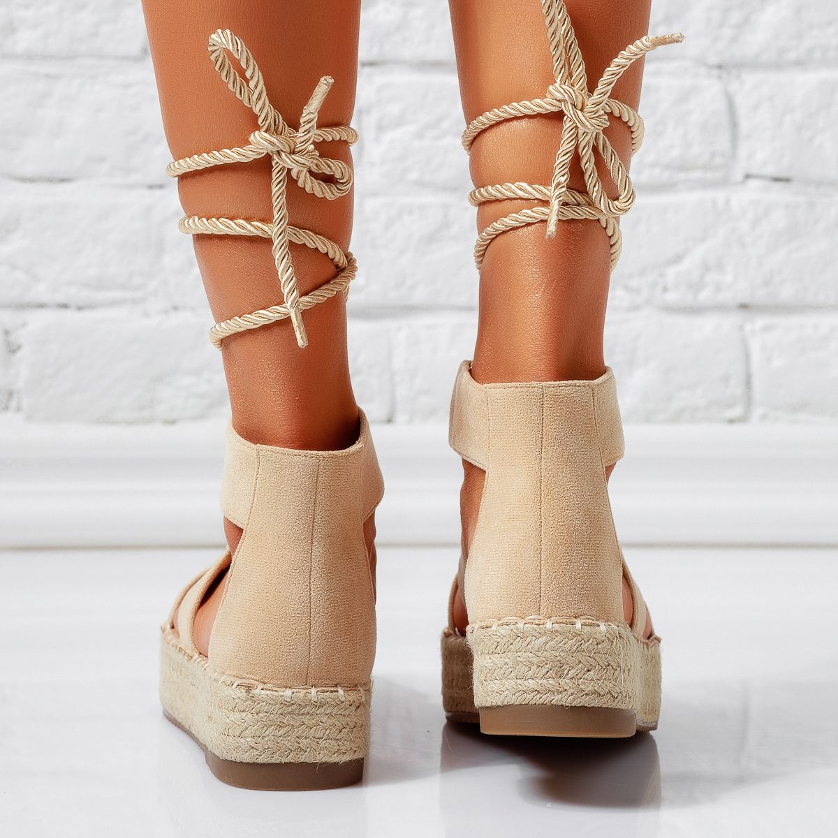 Női bézs színű platform szandál ekológikus bőrből Miha #24787