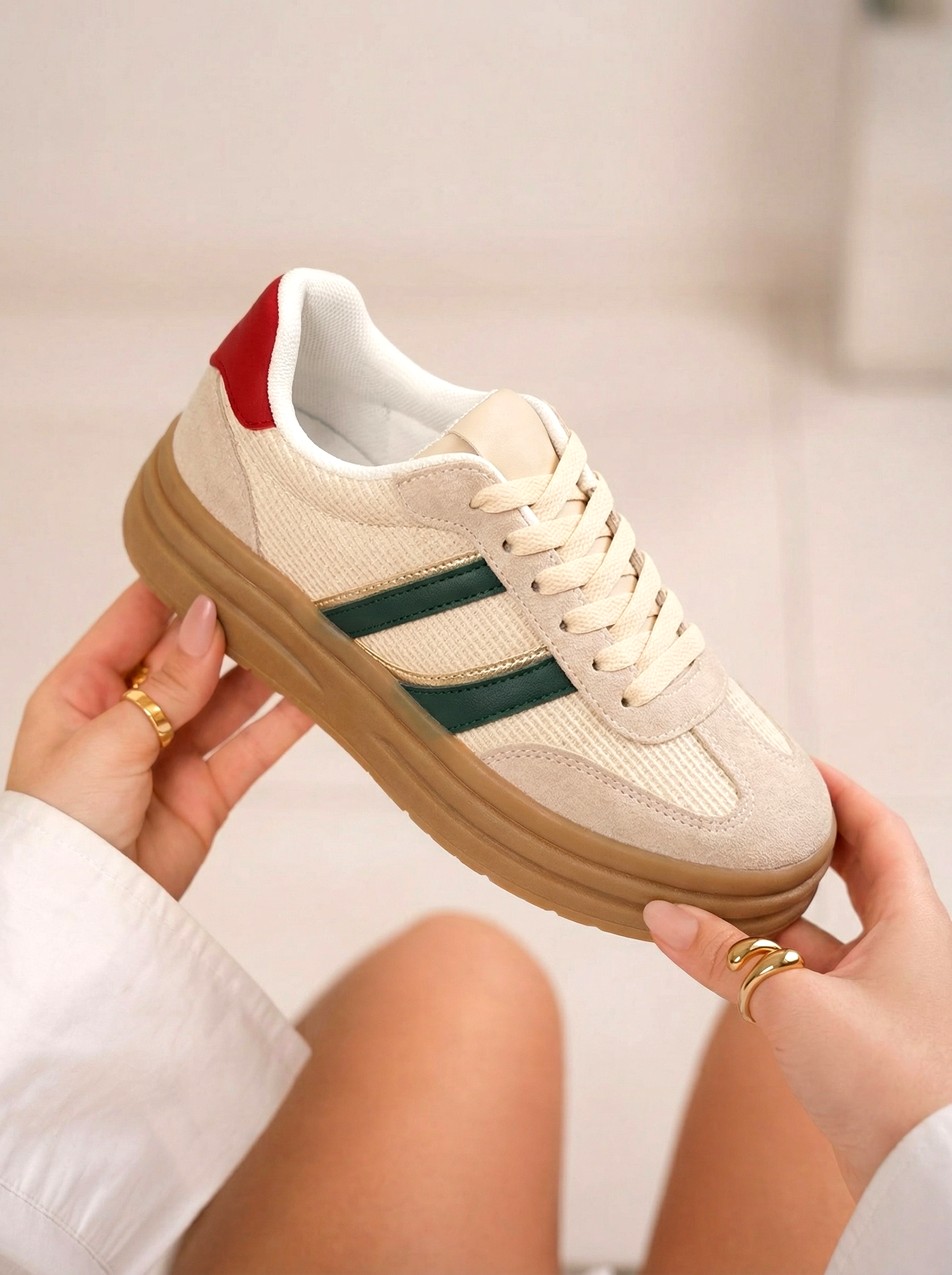 Női sportcipők piros környezetbarát velúr bőrből készült Karina #24137