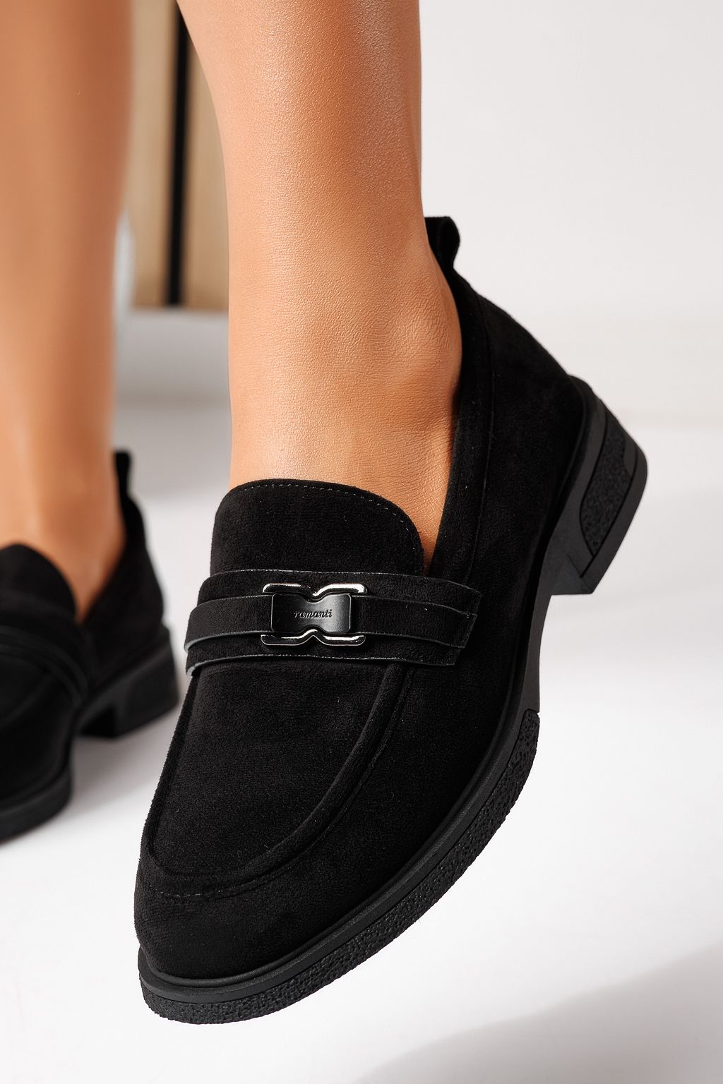 Női alkalmi cipők fekete öko velúrból készült Cassia #24903