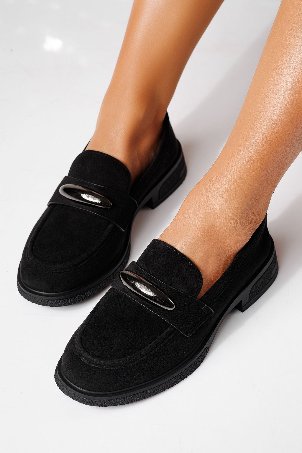 Női alkalmi cipők fekete öko velúrból készült Chiara #24908