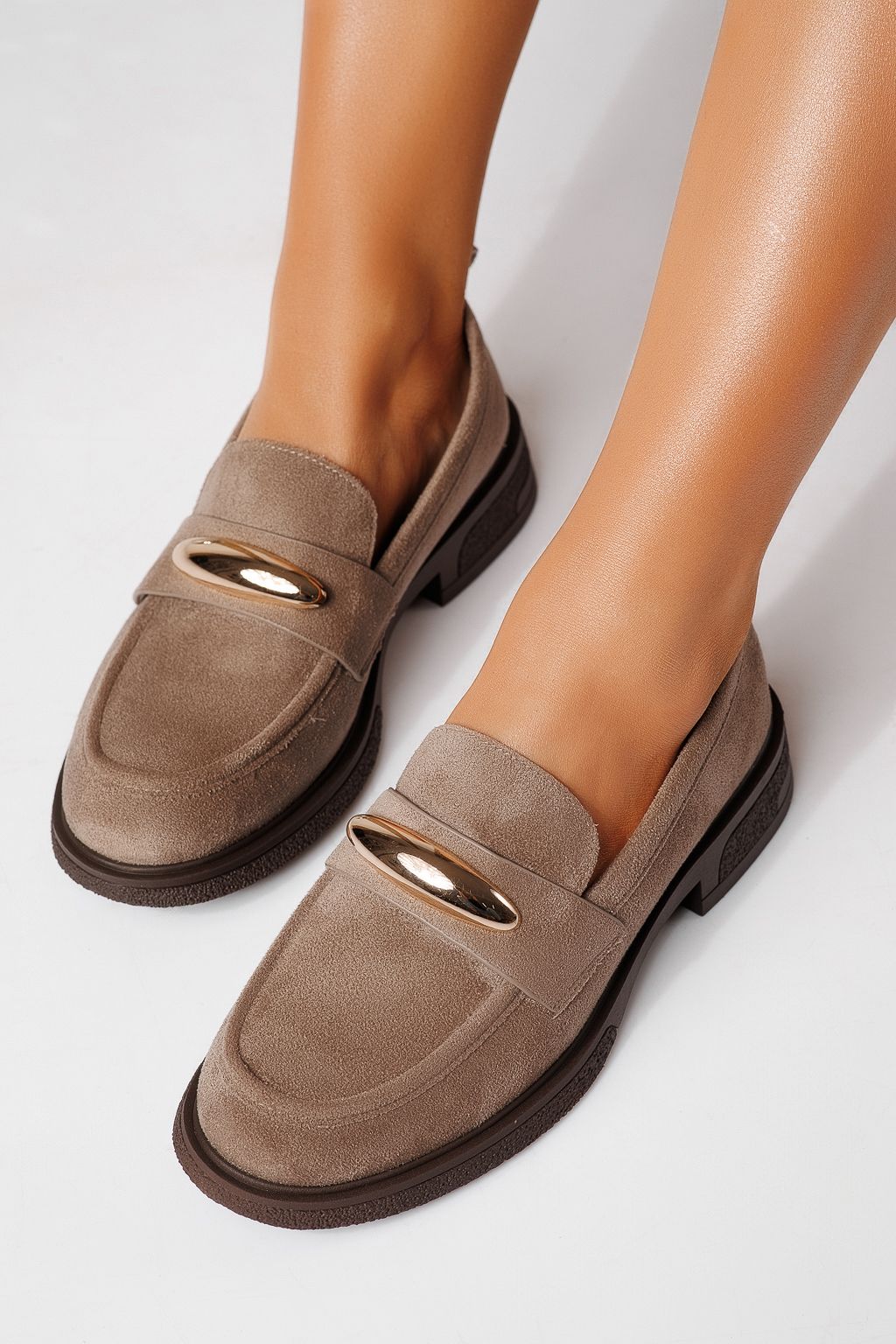 Női alkalmi cipők khaki öko velúrból készült Chiara #24905