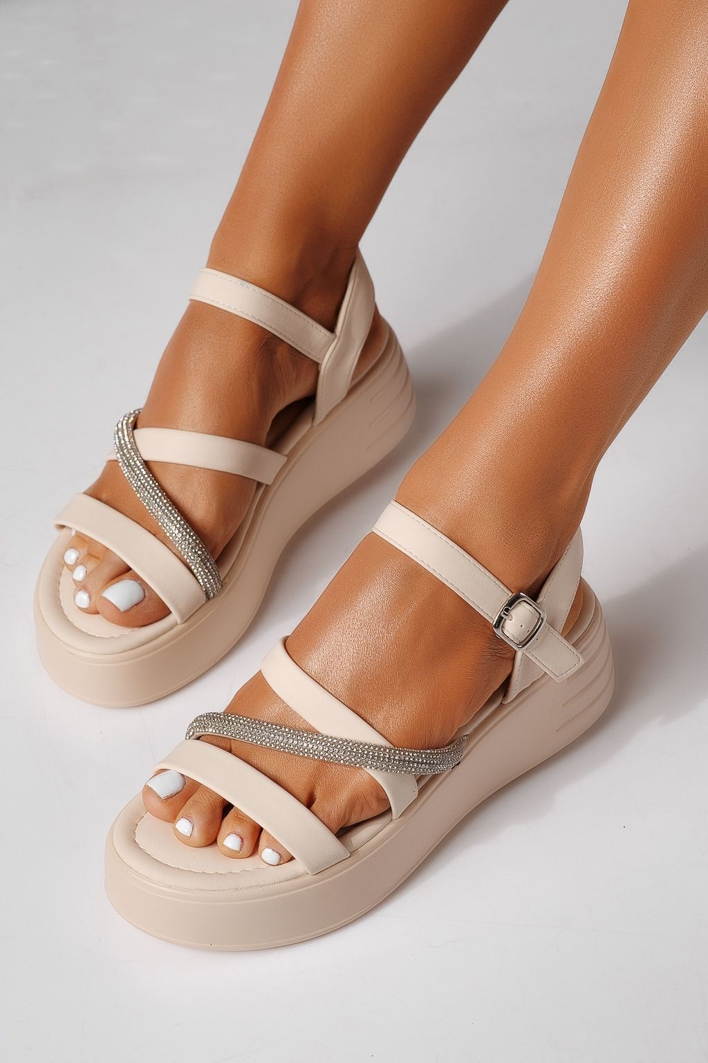 Női platform szandálok bézs öko bőrből készült Seris #24714