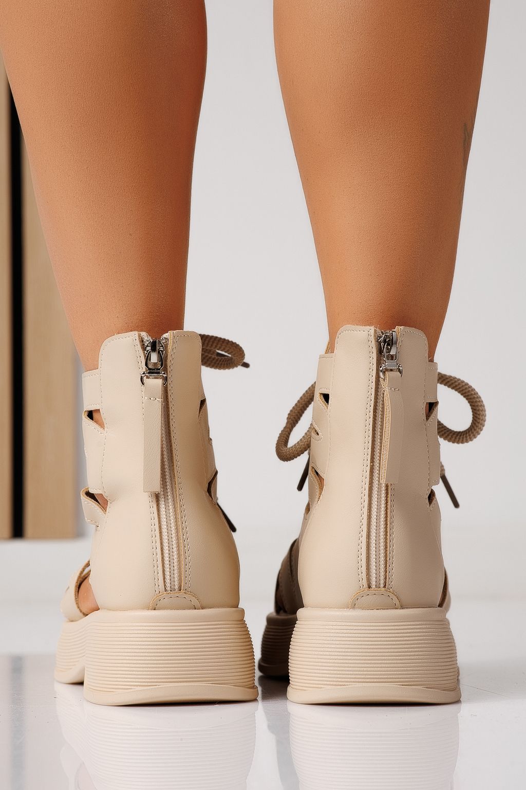 Női platform szandálok bézs öko bőrből készült Elina #24830