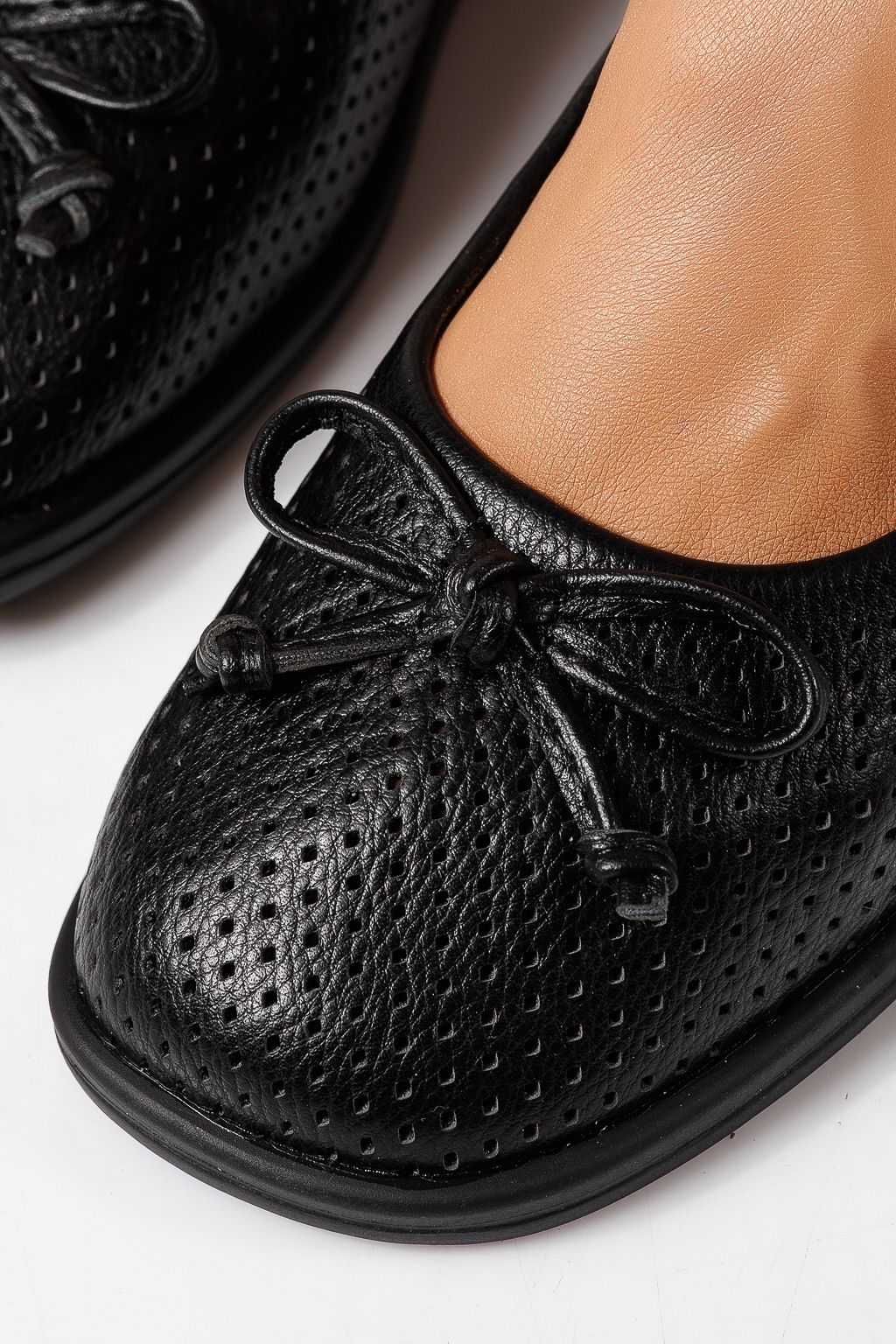 Női balettcipők fekete öko bőrből készült Brielle #24887