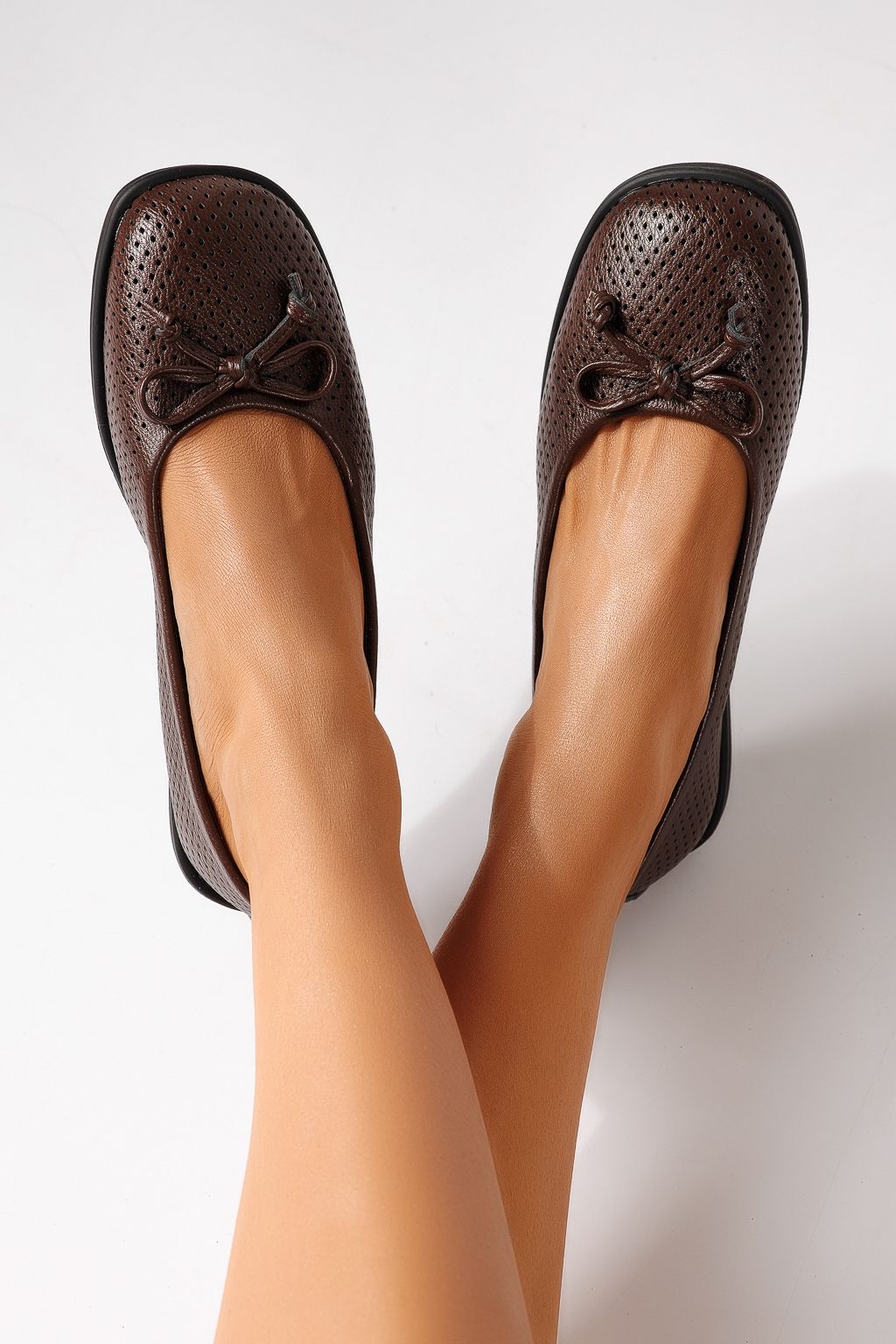 Női balettcipők barna öko bőrből készült Brielle #24885