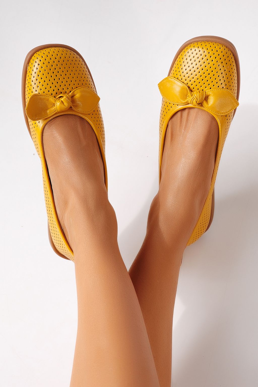 Női balettcipők sárga öko bőrből készült Amaris #24878