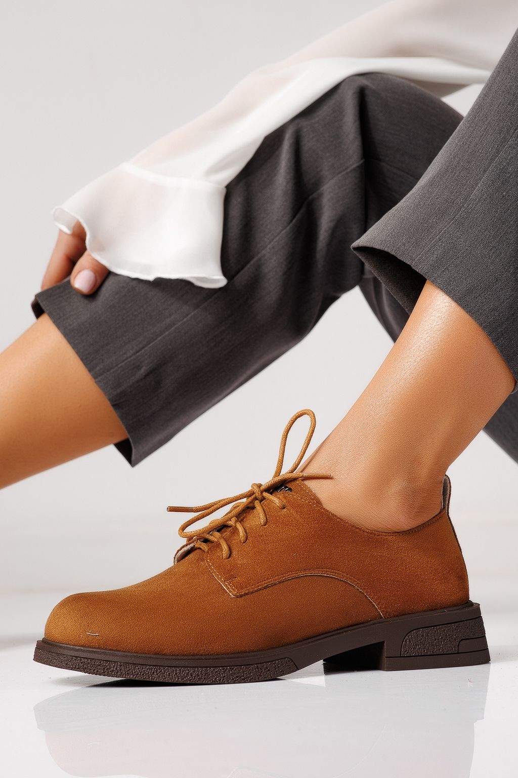 Női alkalmi cipők barna öko velúrból készült Bellamy #24891