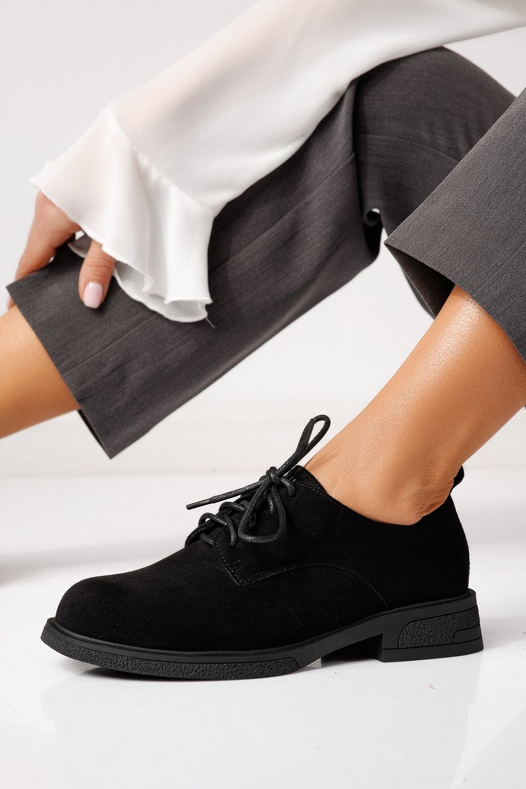 Női alkalmi cipők fekete öko velúrból készült Bellamy #24894