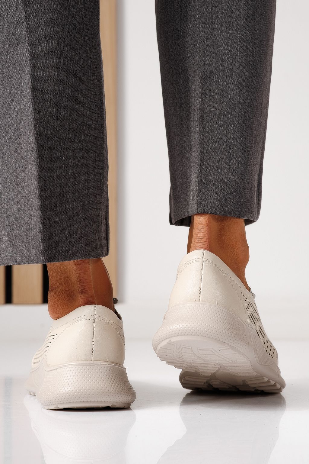 Női alkalmi cipők bézs  öko bőrből készült Gilda #24941