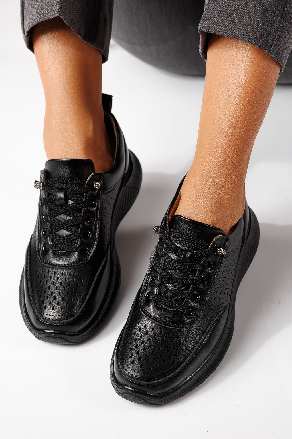 Női alkalmi cipők fekete öko bőrből készült Bica #24938