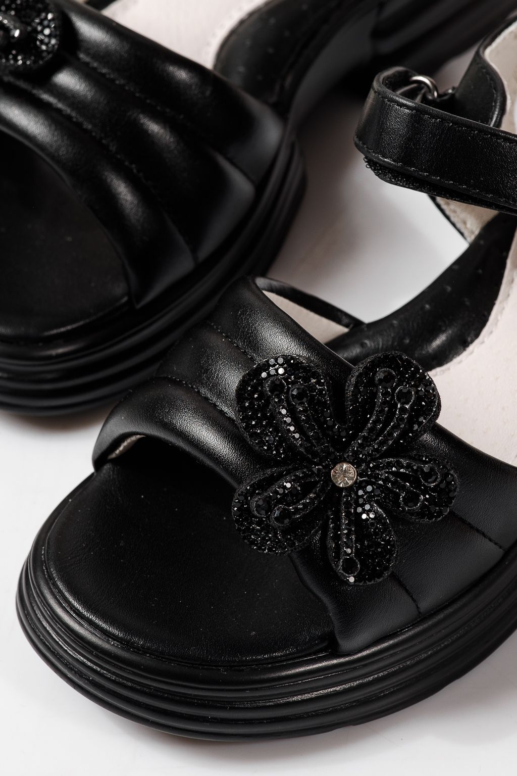 Gyerek szandálok fekete öko bőrből készült Elara #24914