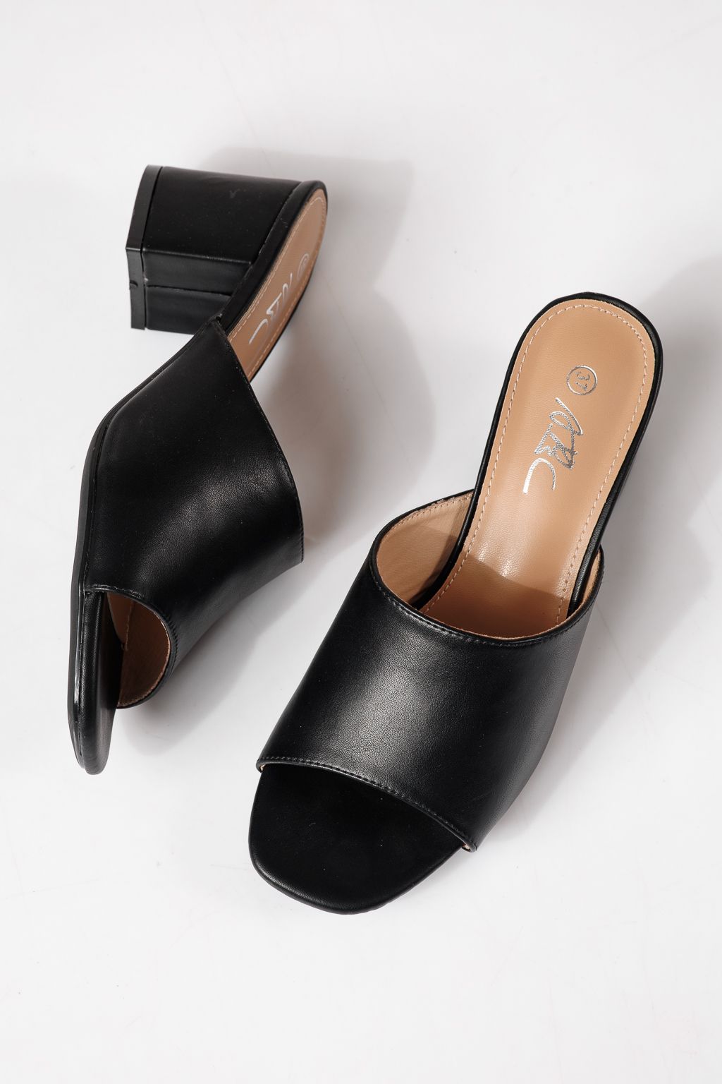 Női magas sarkú papucs fekete öko bőrből készült Azelia #24747