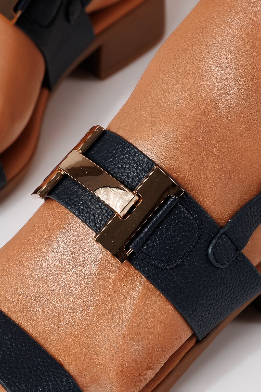 Női magas sarkú szandálok kék öko bőrből készült Harper #24967