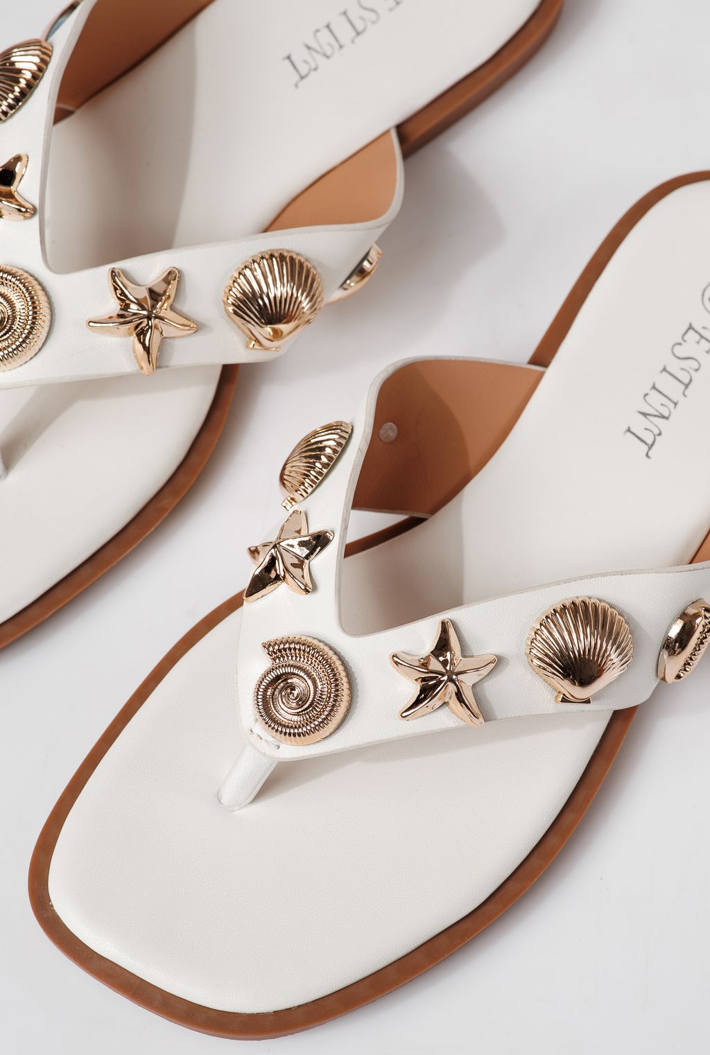 Női papucsok fehéri öko bőrből készült Zelia #24800