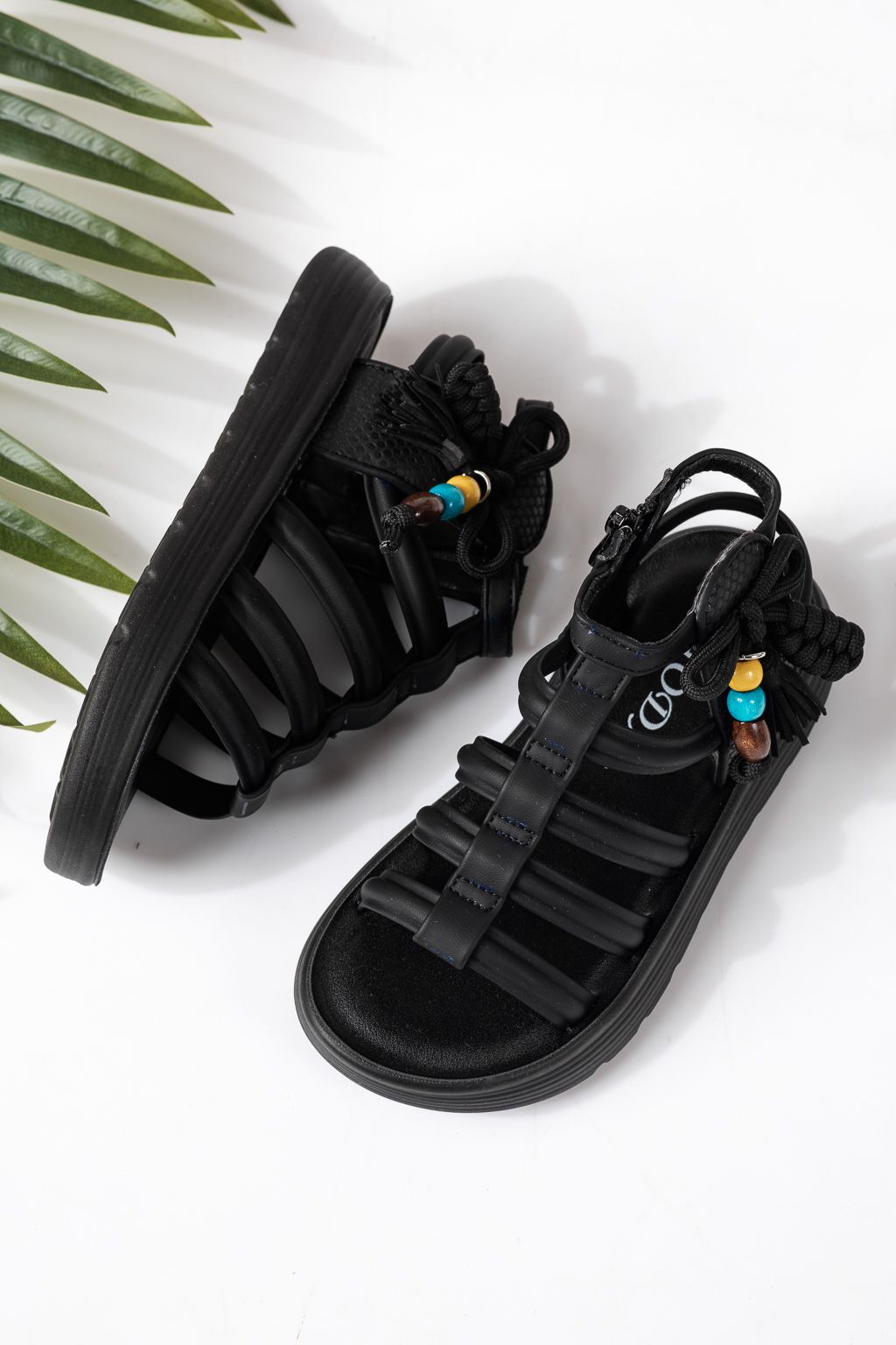 Gyerek szandálok fekete öko bőrből készült Madison #24923