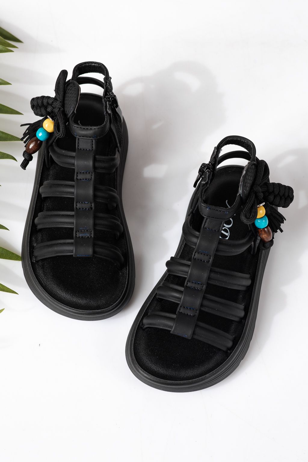 Gyerek szandálok fekete öko bőrből készült Madison #24923