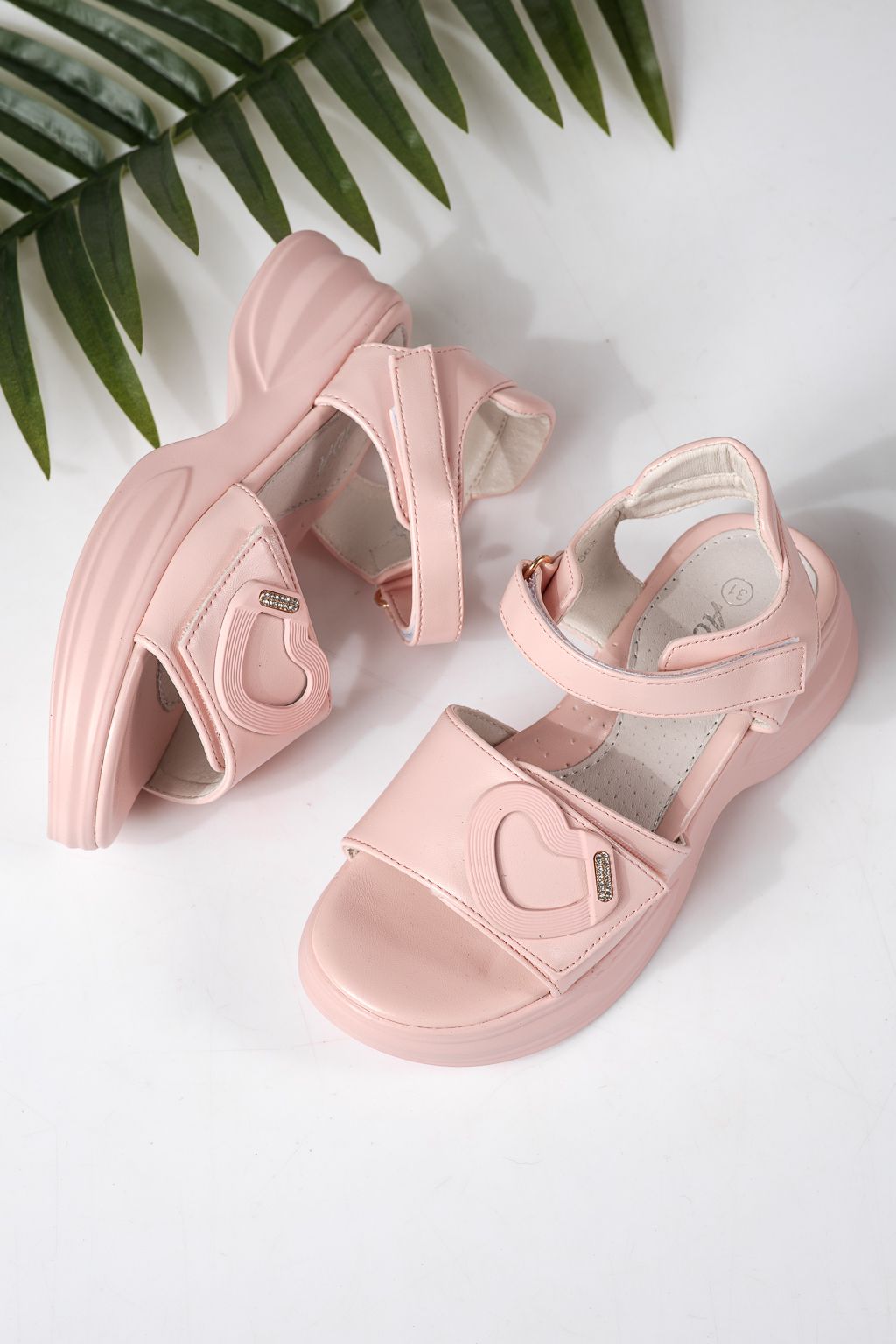 Gyerek szandálok rózsaszín öko bőrből készült Dysis #24909