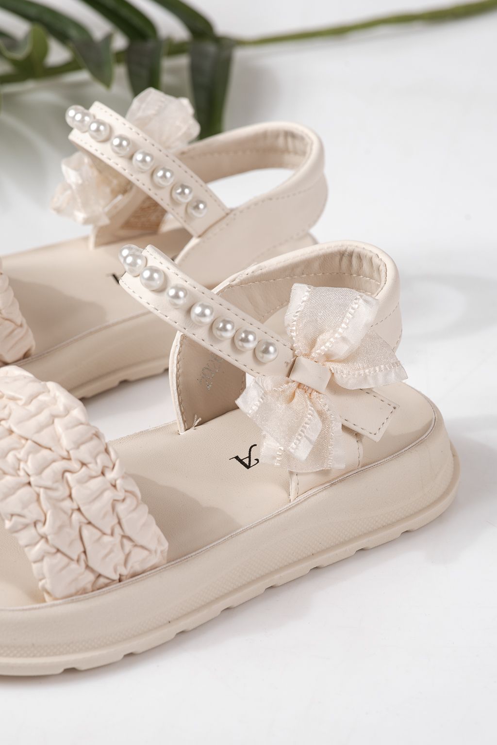 Gyerek szandálok bézs öko bőrből készült Harper #24960