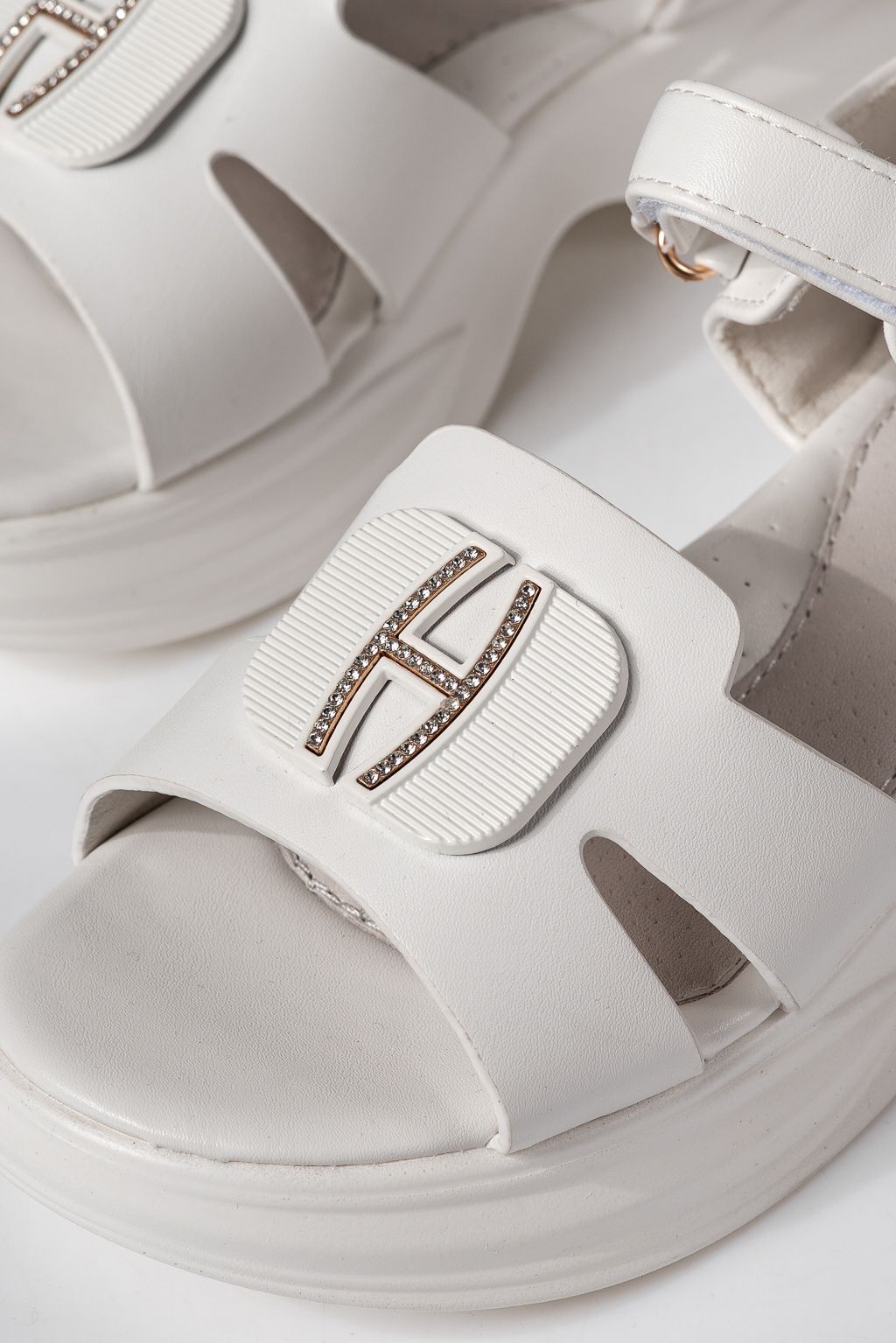 Gyerek szandálok fehéri öko bőrből készült Fianna #24922