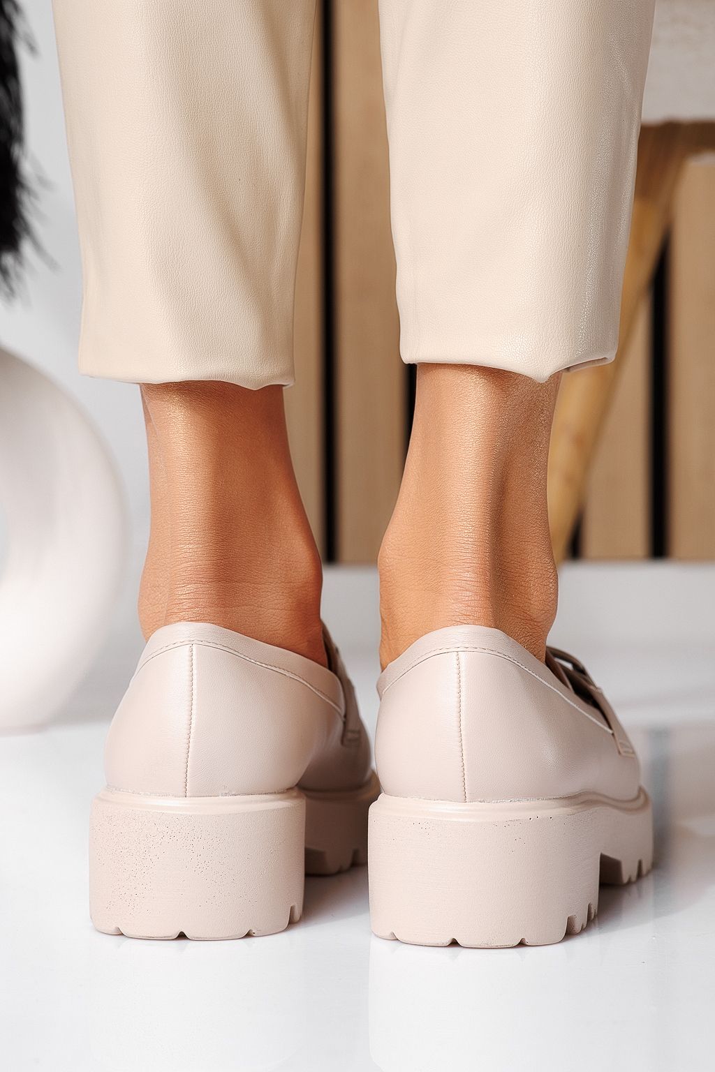 Elara Női Alkalmi Cipő Bézs Ökológiai Bőrből #25126