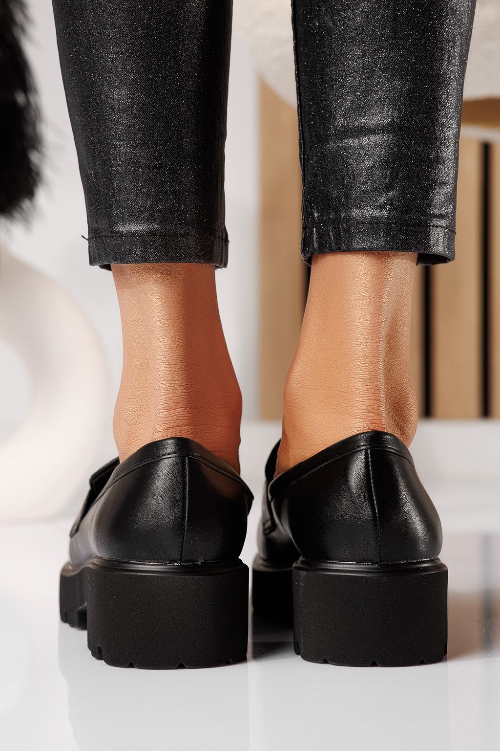 Elara Női Alkalmi Cipő Fekete Ökológiai Bőrből #25128