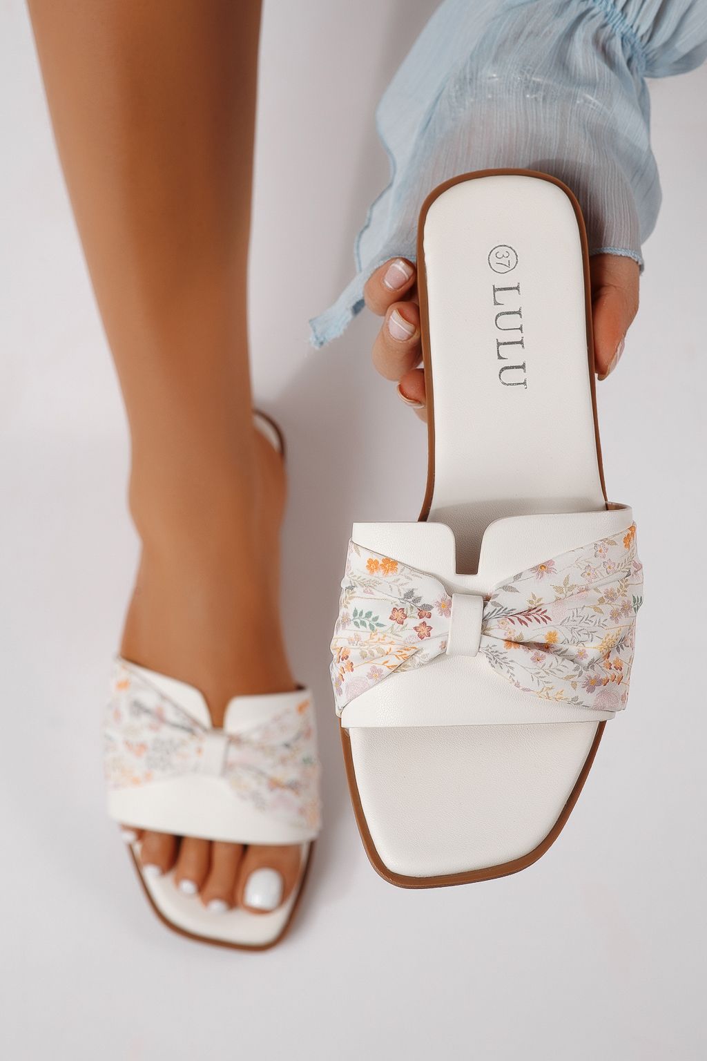 Női papucsok fehér öko velúrból készült Valeria #25058