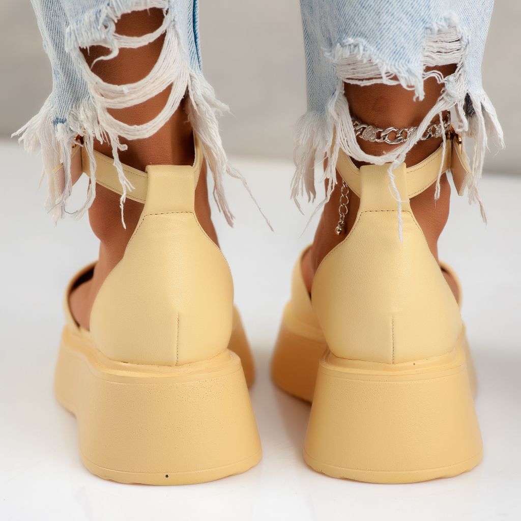 Дамски сандали на платформа William жълто #10841
