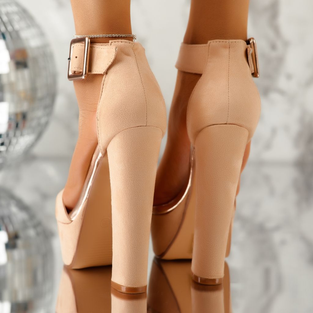 Дамски сандали на ток Luana бежово #10991