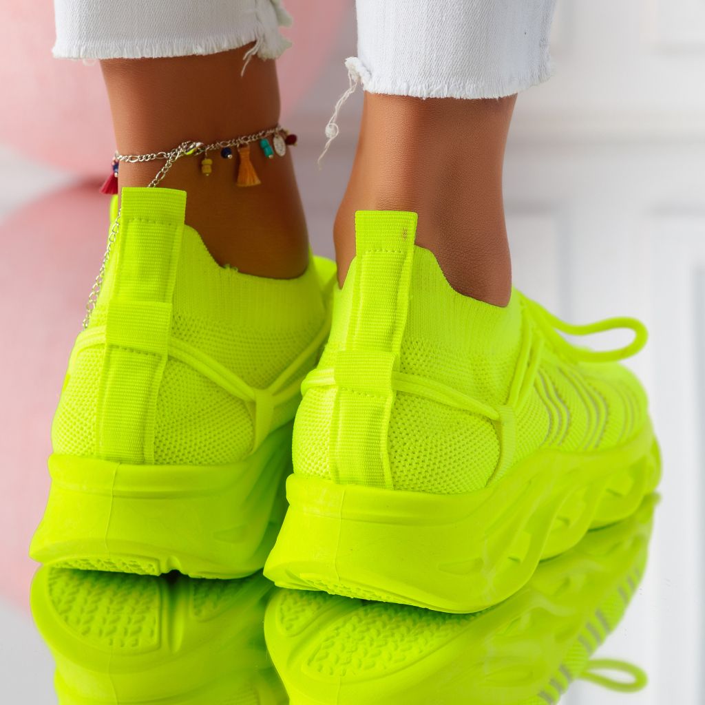 Дамски спортни обувки Sara жълт #11207