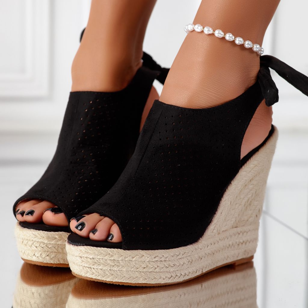 Дамски сандали на платформа AleСивa Черен #11299
