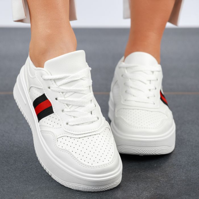 Дамски спортни обувки Mia Бяло/черен #13730