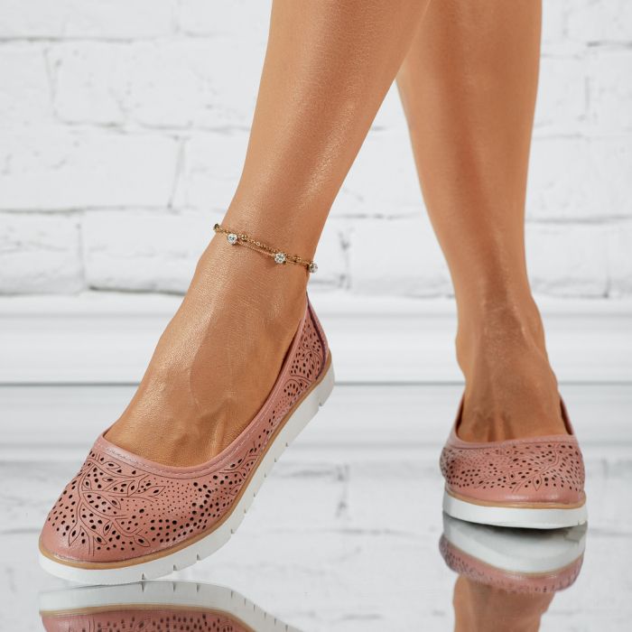 Дамски обувки Изработени от естествена кожа С перфорации Gina Розово #13864
