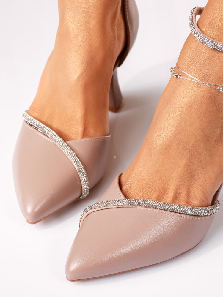 Дамски обувки с ток бежови от еко кожа Gillian #18428
