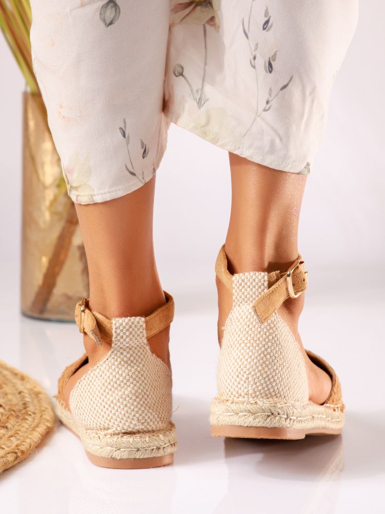 Дамски сандали с ниска подметка кафяви от текстилен материал Ella #19039