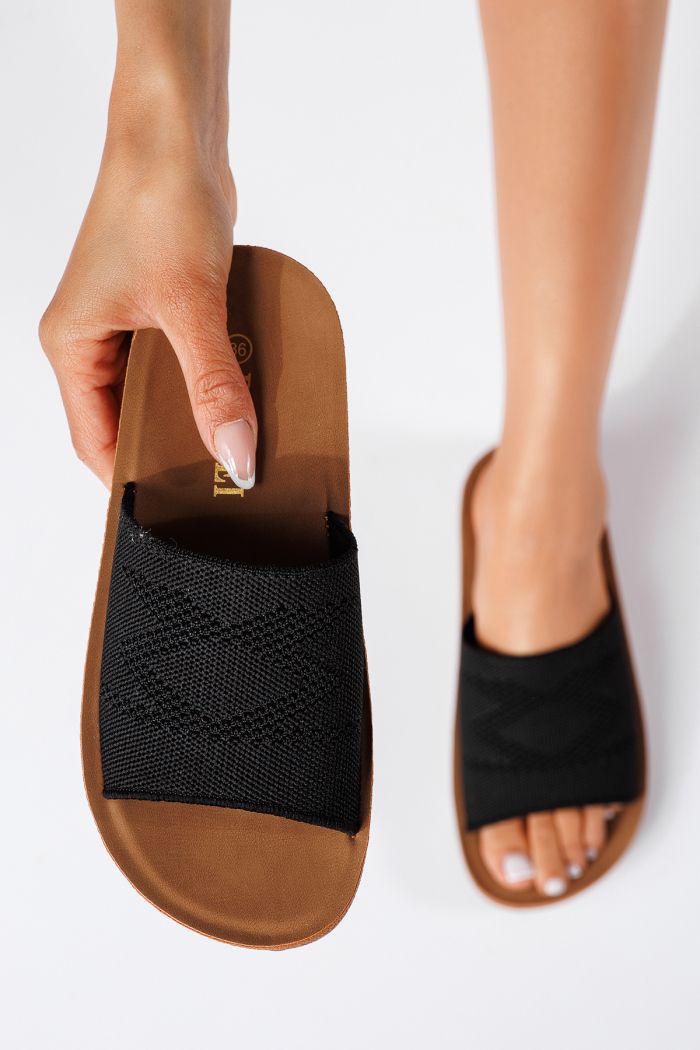 Női fekete textil papucs Rebeca #22375
