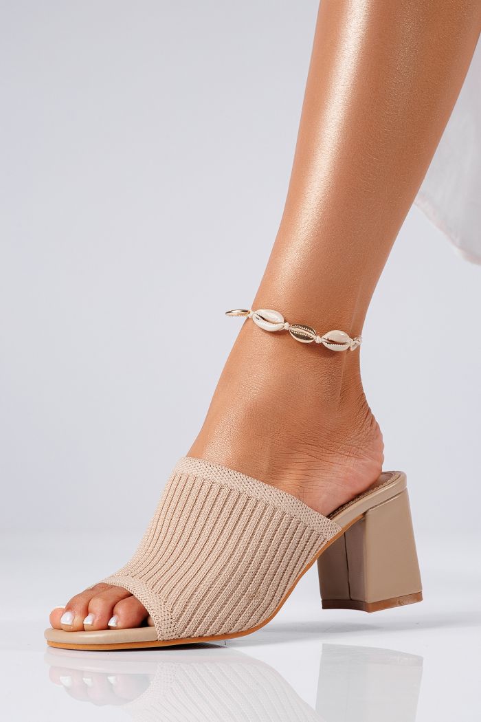 Női khaki színű textil sarkú papucs Mara #22362