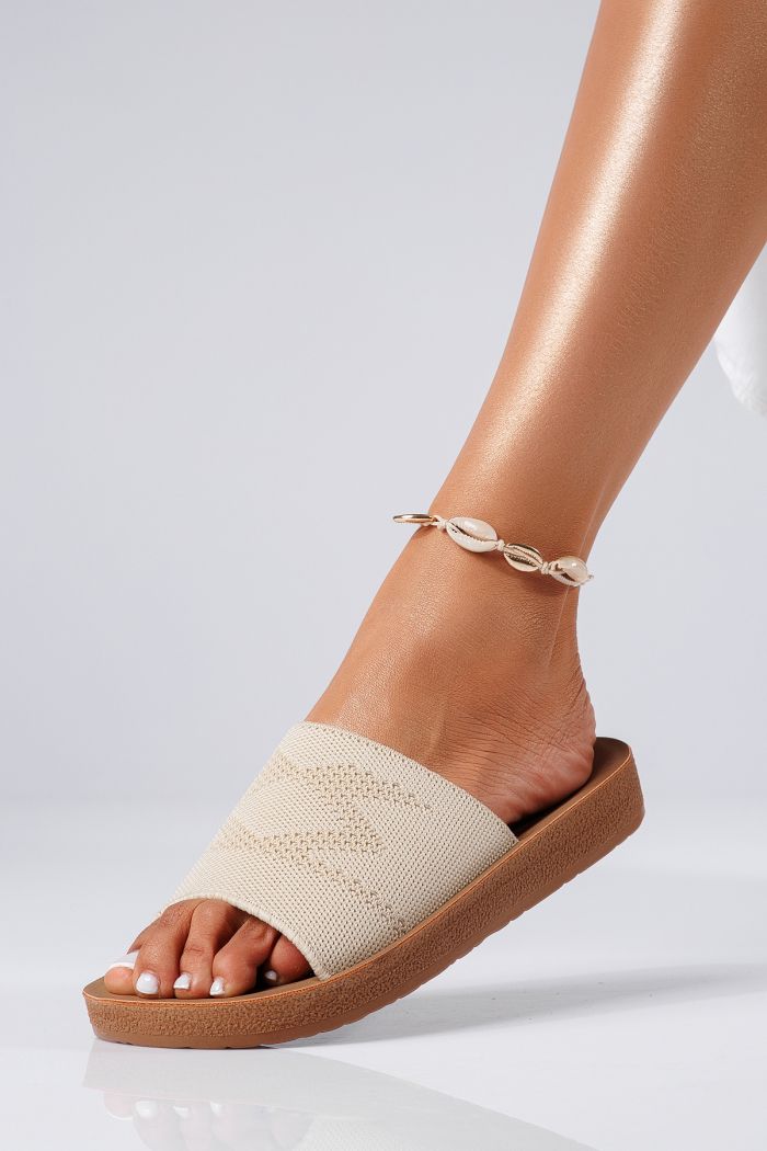 Női bézs színű textil papucs Rebeca #22376