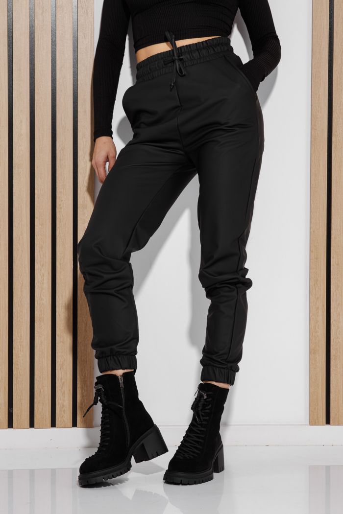 Női párnázott eko bőr sportnadrág Kalipso Fekete #A1329