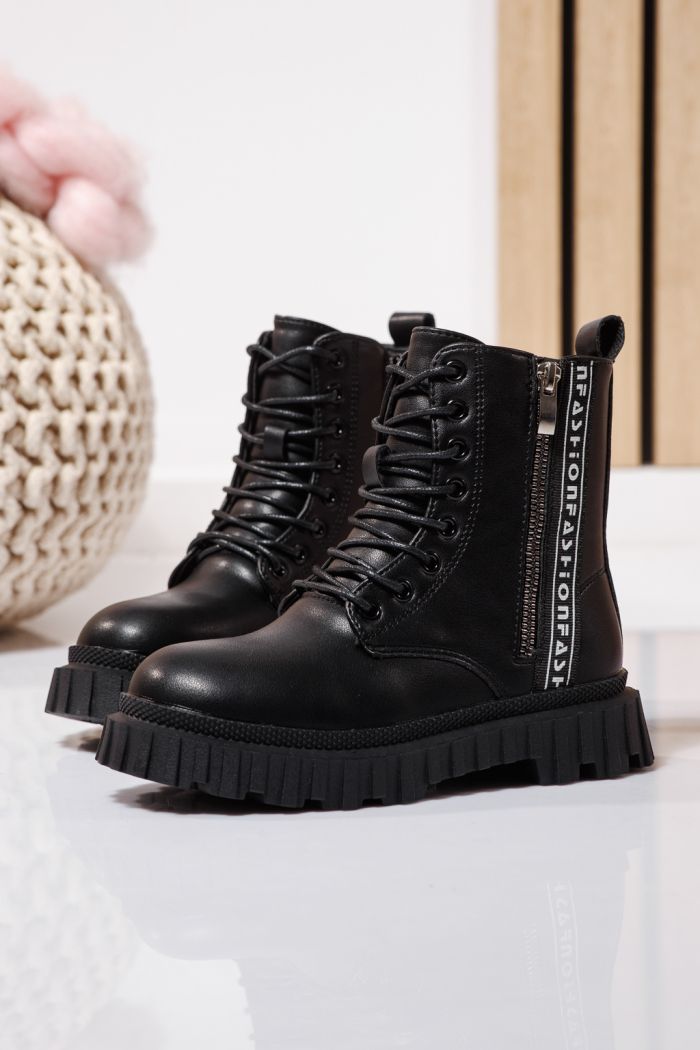 Szőrme csizma lányoknak fekete öko bőrből készült Elia #23127