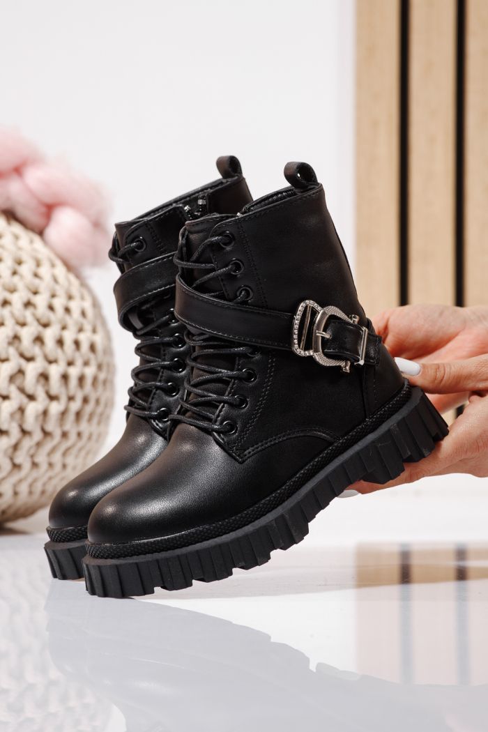 Szőrme csizma lányoknak fekete öko bőrből készült Edith #23124