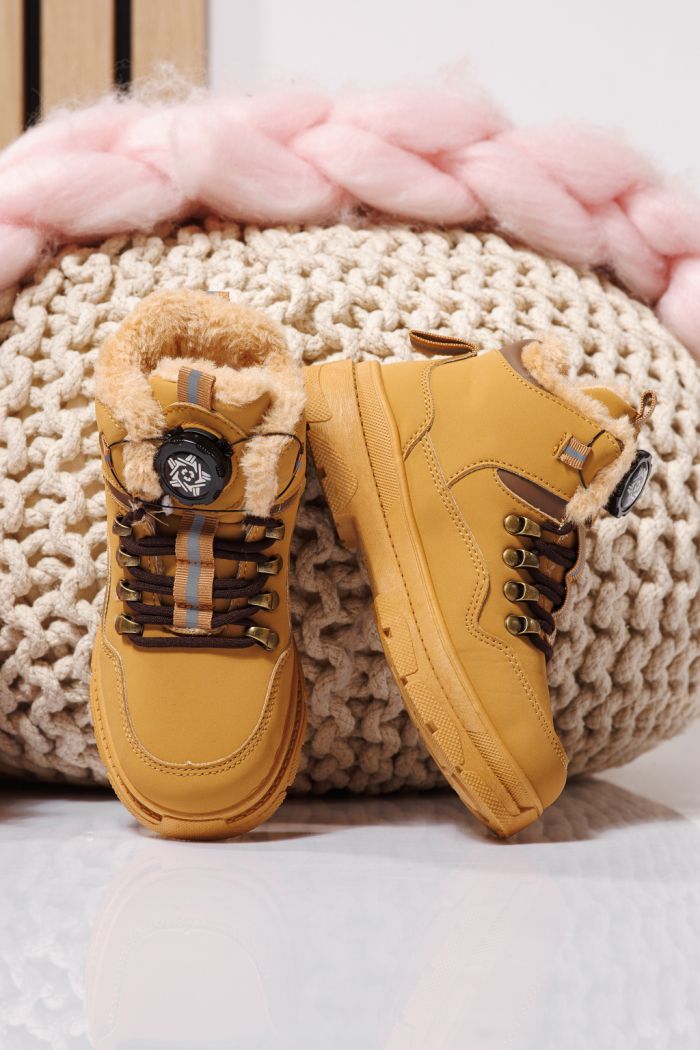 Gyerek csizma szőrme béléssel khaki öko bőrből készült Akira #23146