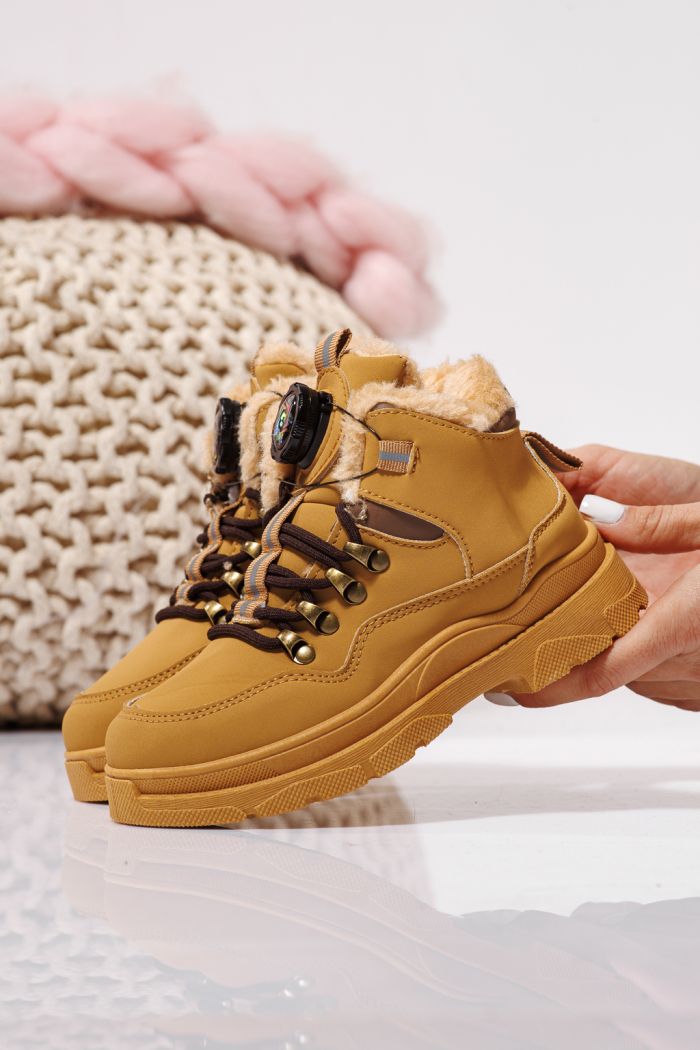 Gyerek csizma szőrme béléssel khaki öko bőrből készült Akira #23146