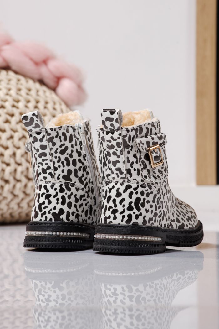 Szőrme csizma lányoknak fekete öko bőrből készült Iris #23135