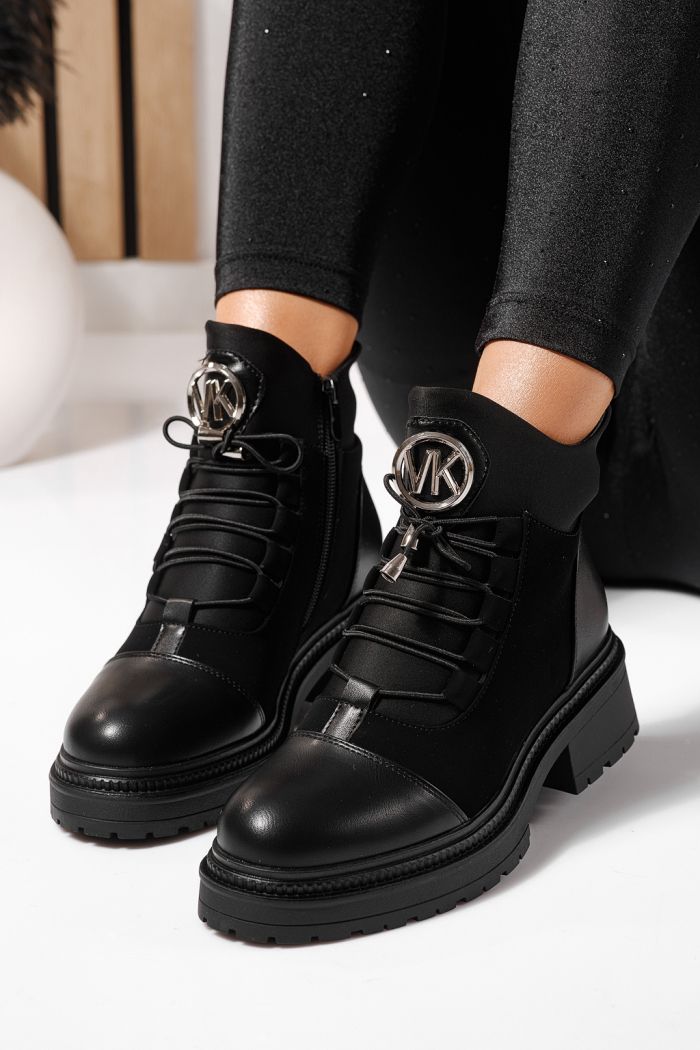 Női csizma szőrmével fekete öko bőrből készült Nami #23055