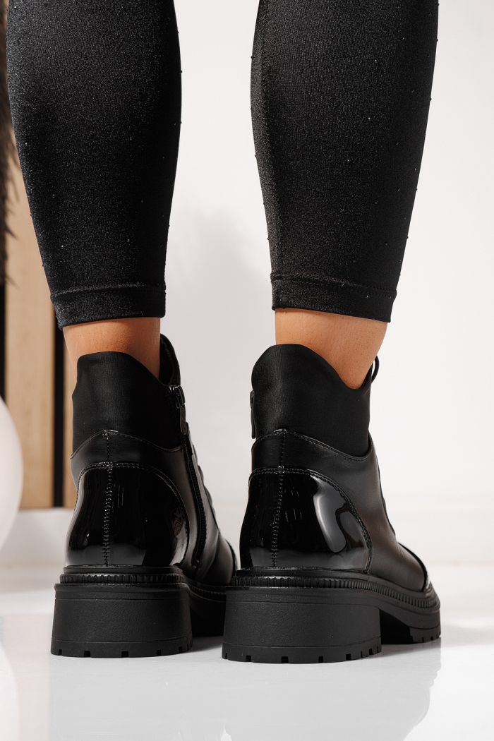 Női csizma szőrmével fekete lakkozott ökológiai bőrből készült Nami #23056