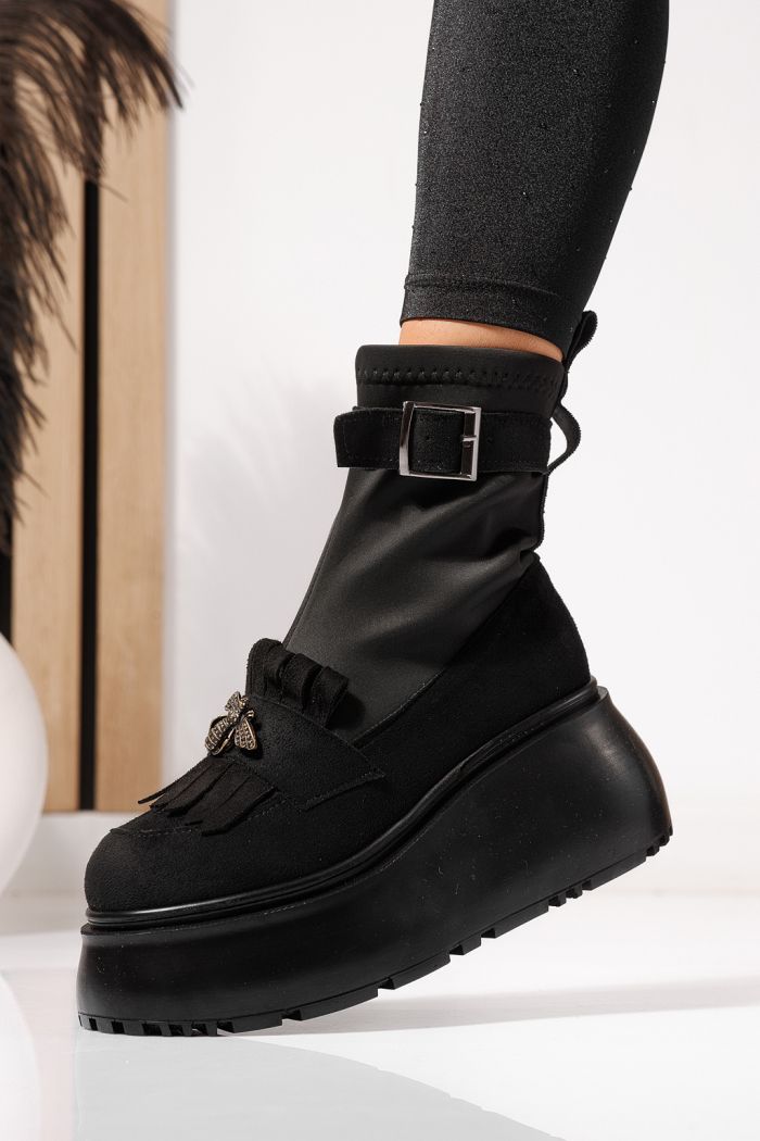 Női bélelt csizma fekete öko bőrből készült Venus #23160