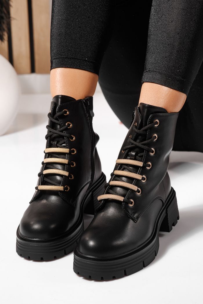 Női szőrmével bélelt csizma fekete öko bőrből készült Julia #23086