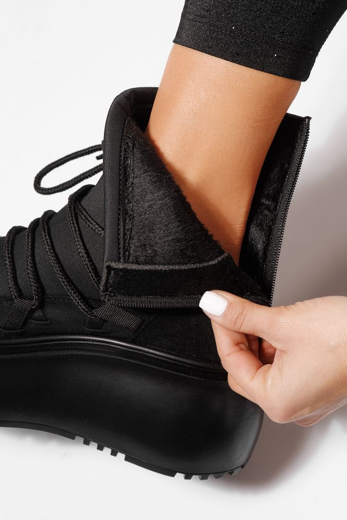 Női bélelt csizma fekete öko bőrből készült  szürked Ingrid #23165