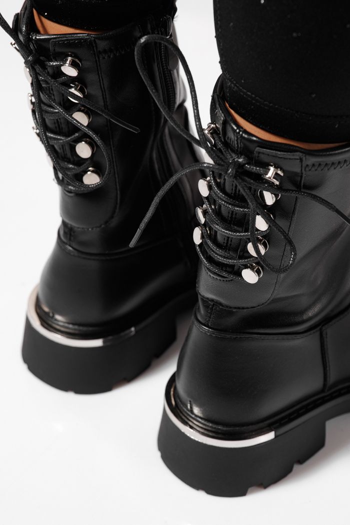 Női bélelt csizma fekete öko bőrből készült Evelyn #23076