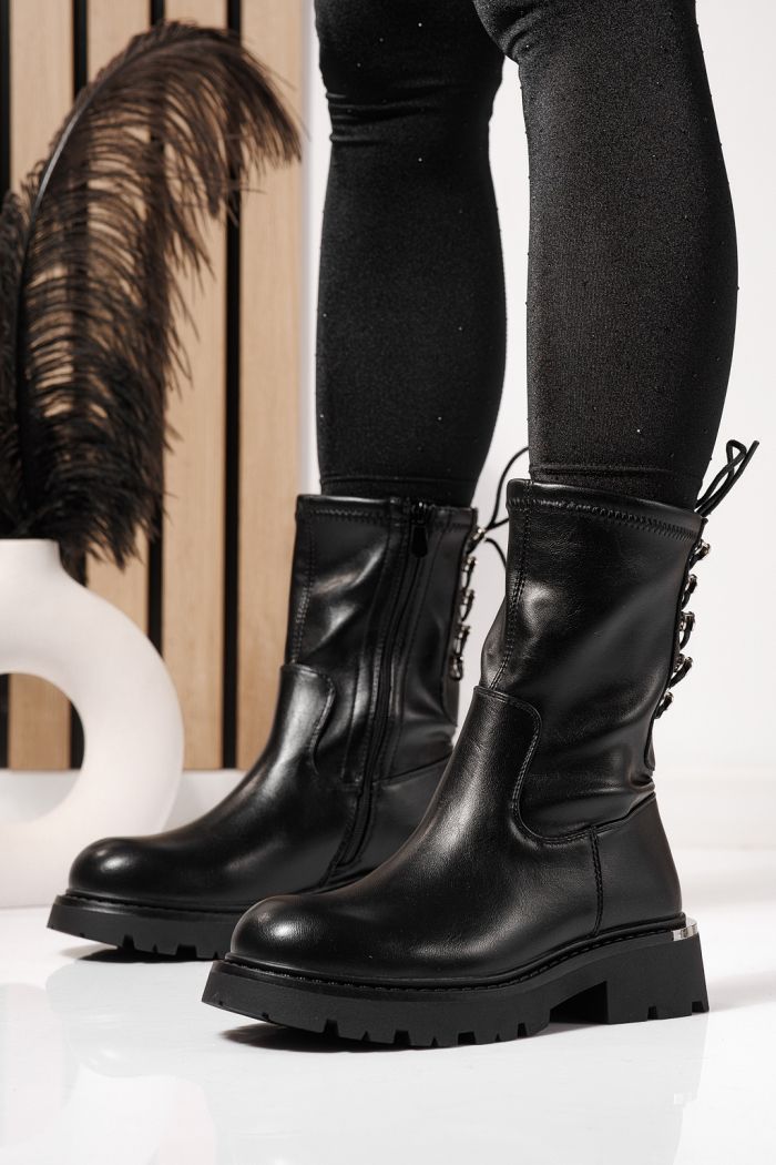 Női bélelt csizma fekete öko bőrből készült Evelyn #23076